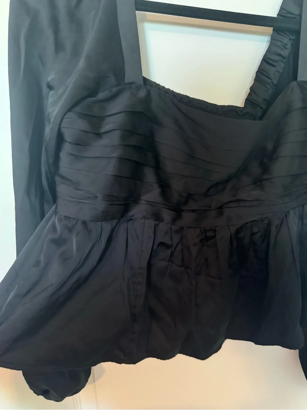 Abercrombie & Fitch satinlike black